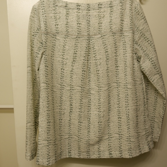 Vineyard Vines Patterned Blouse - Picture 3 of 3